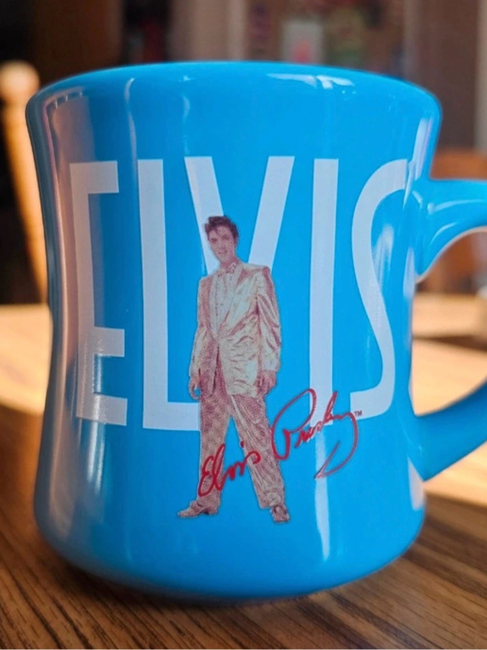 “New”. 2006 Elvis Presley.  King Of Rock N Roll Collectors Cup.  Light Blue